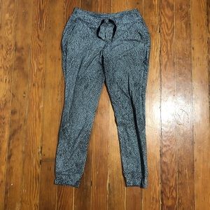 Lulu joggers